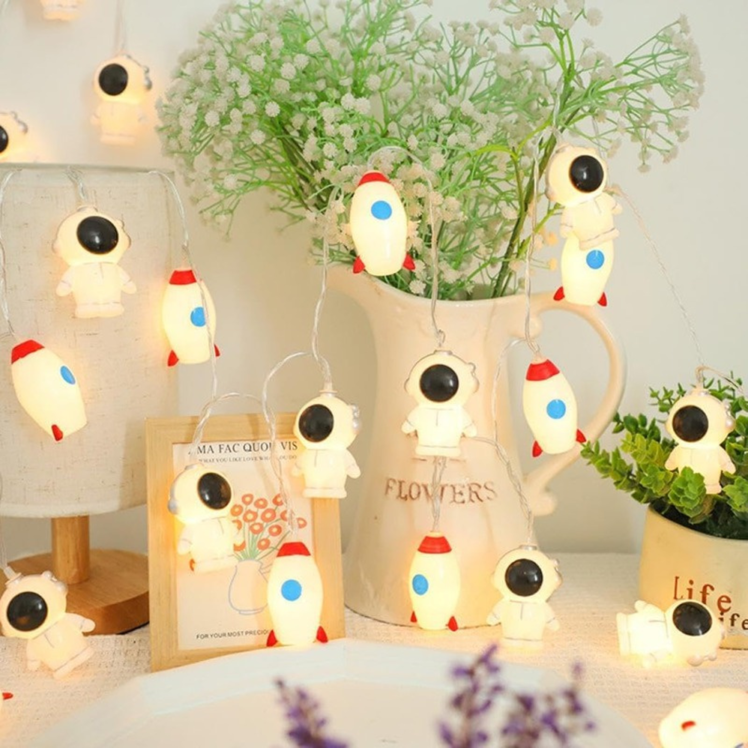 Cosmo: Astronaut Rocket String Lights