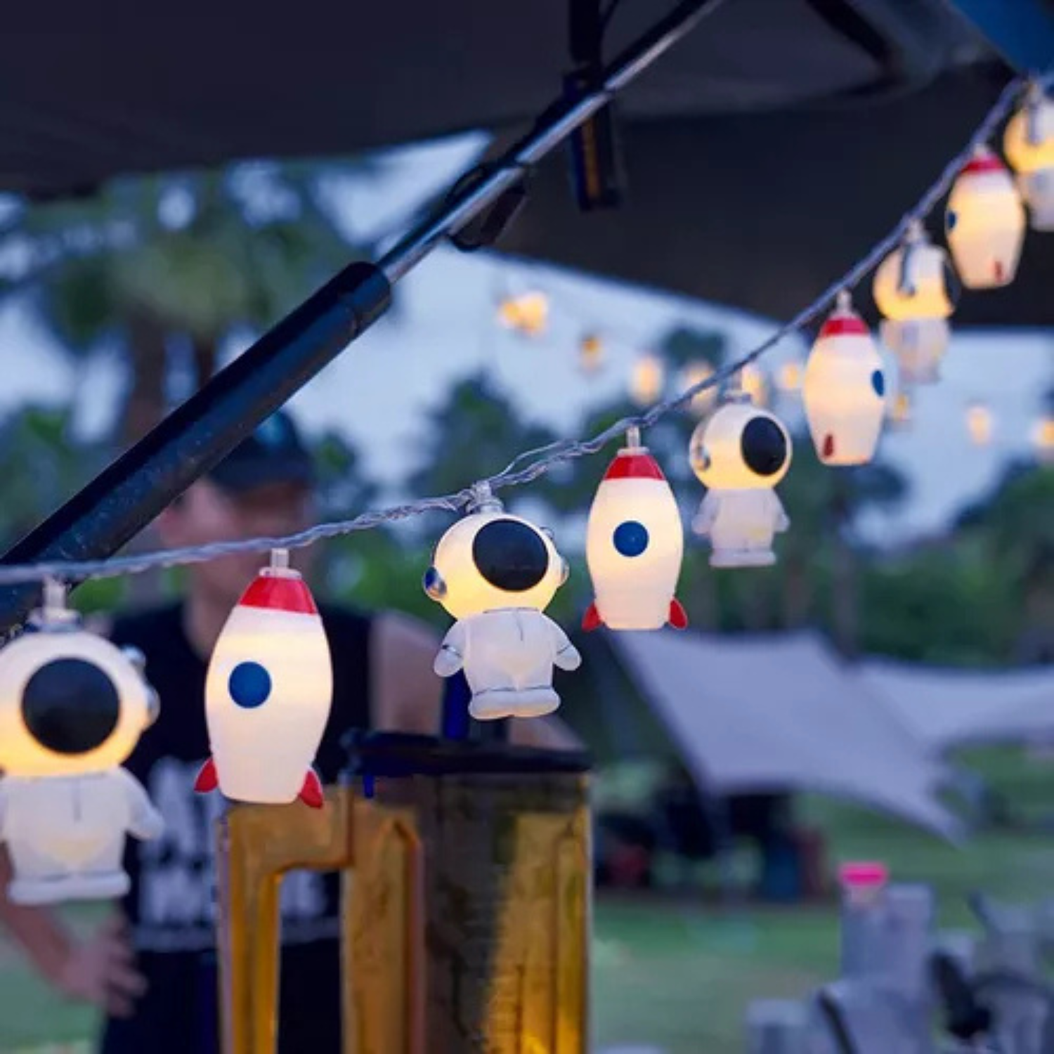 Cosmo: Astronaut Rocket String Lights